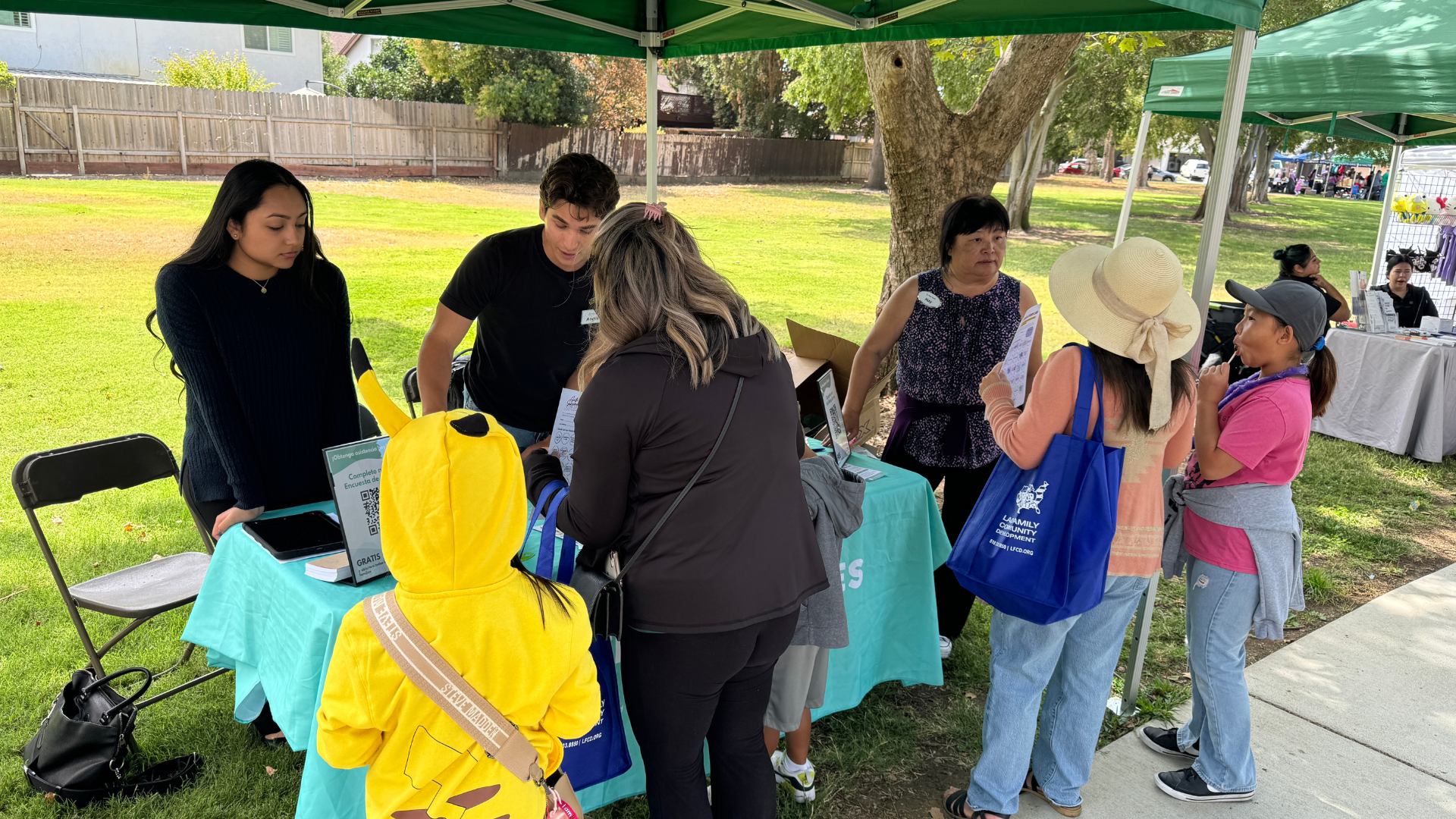 Pear Suite Community Health Workers engaging with community members in Sacramento CA